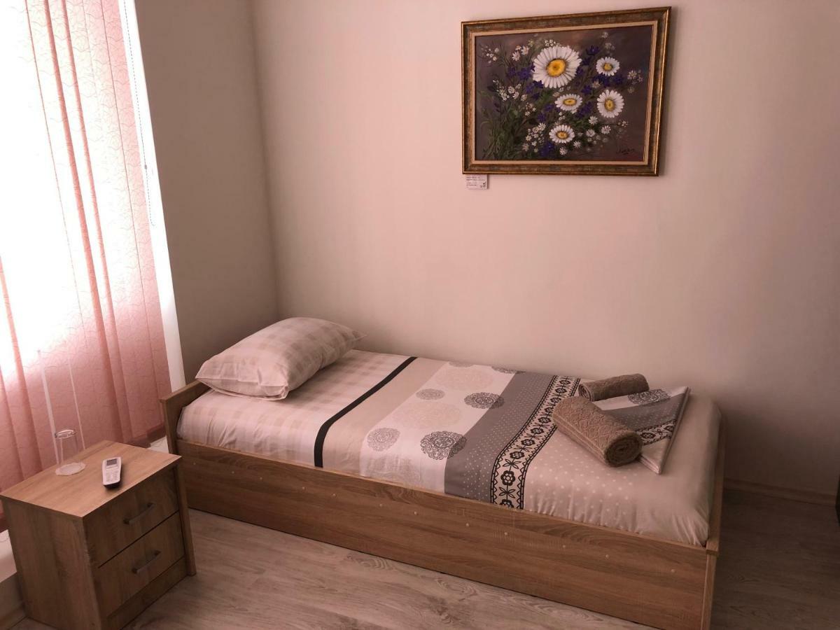 Guest Rooms Opera Plowdiw Exterior foto
