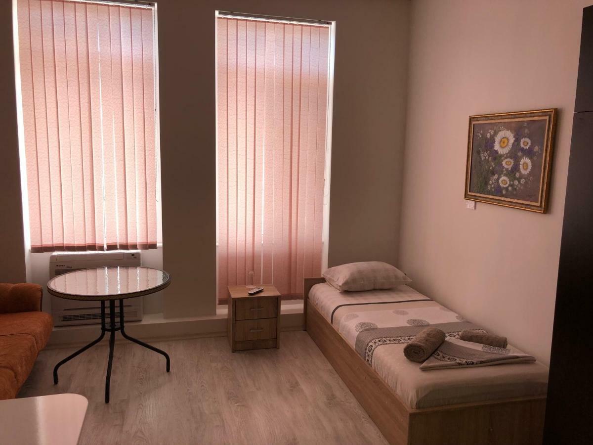 Guest Rooms Opera Plowdiw Exterior foto