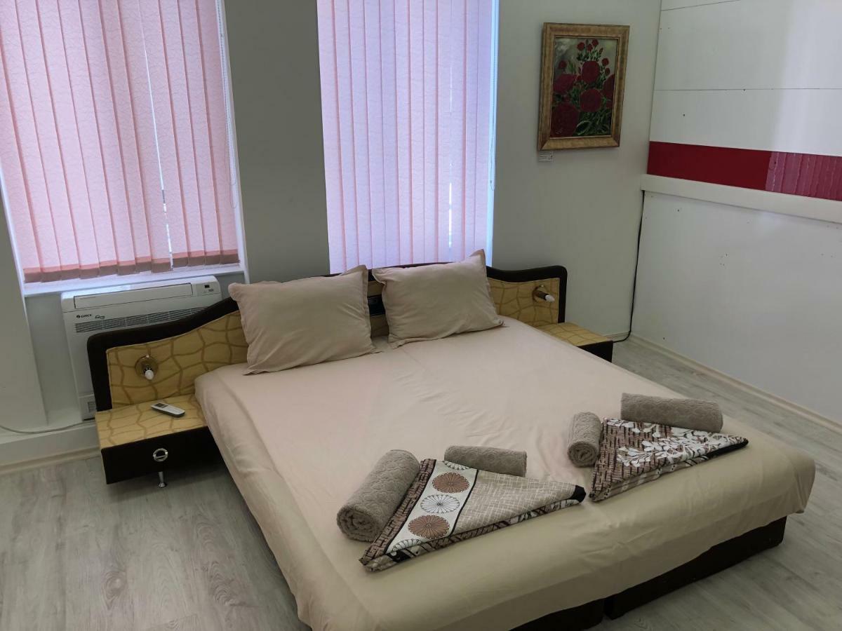 Guest Rooms Opera Plowdiw Exterior foto