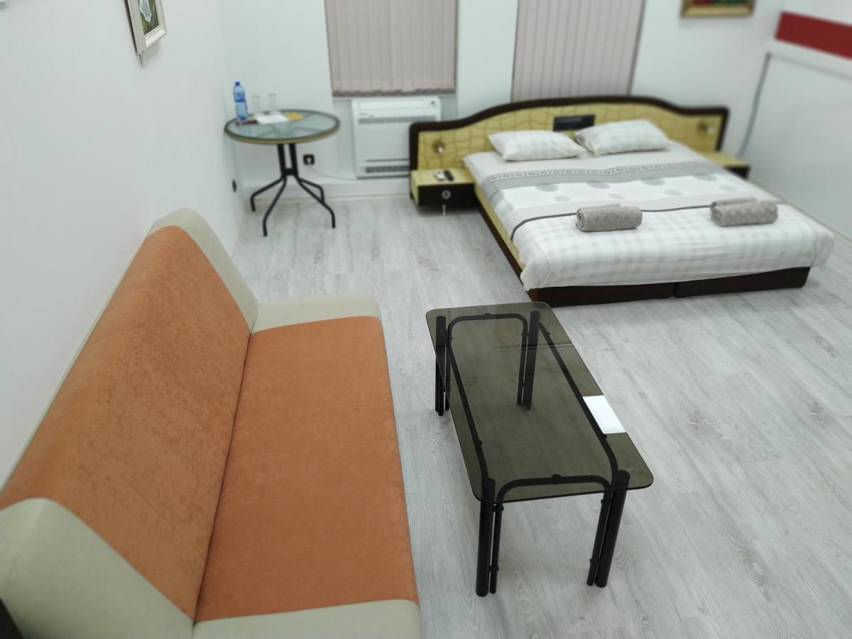 Guest Rooms Opera Plowdiw Exterior foto